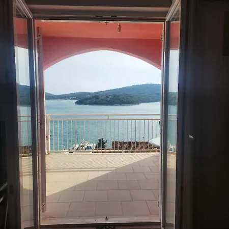 Apartment Seaspray Tisno