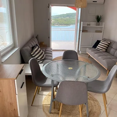 Seaspray Apartment