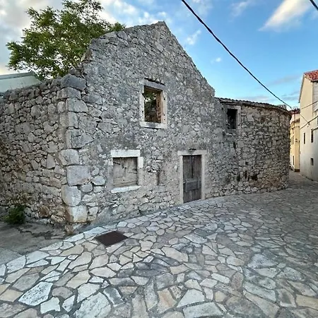 Seaspray Apartment Tisno