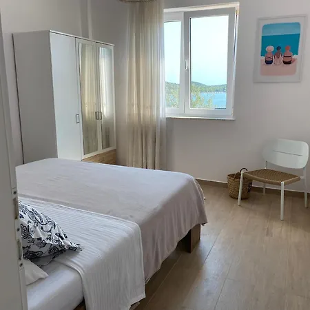 Seaspray Appartement Tisno