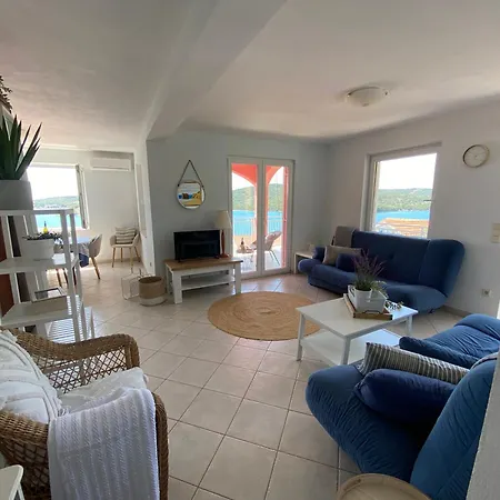 Seaspray Apartmán Tisno