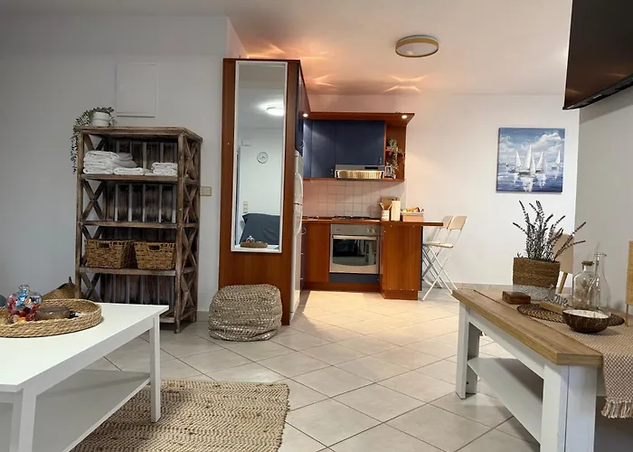 Seaspray Apartment Tisno